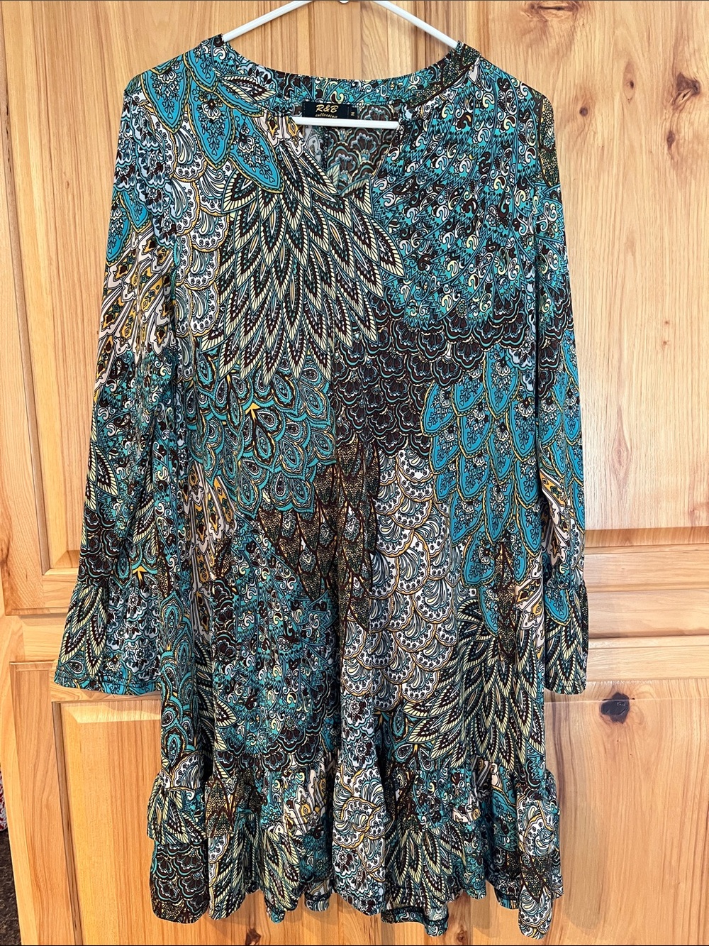 R&B Collection Teal Paisley Long Sleeve Tiered Dress, size M